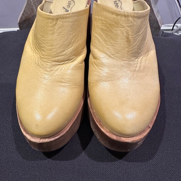 Free People Suki Marigold Leather Platform Clogs Sz-38 - Picture 2 of 8